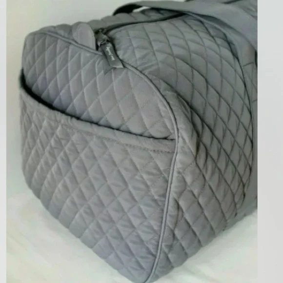 NWT Vera Bradley large travel duffel carbon grey - Picture 10 of 12